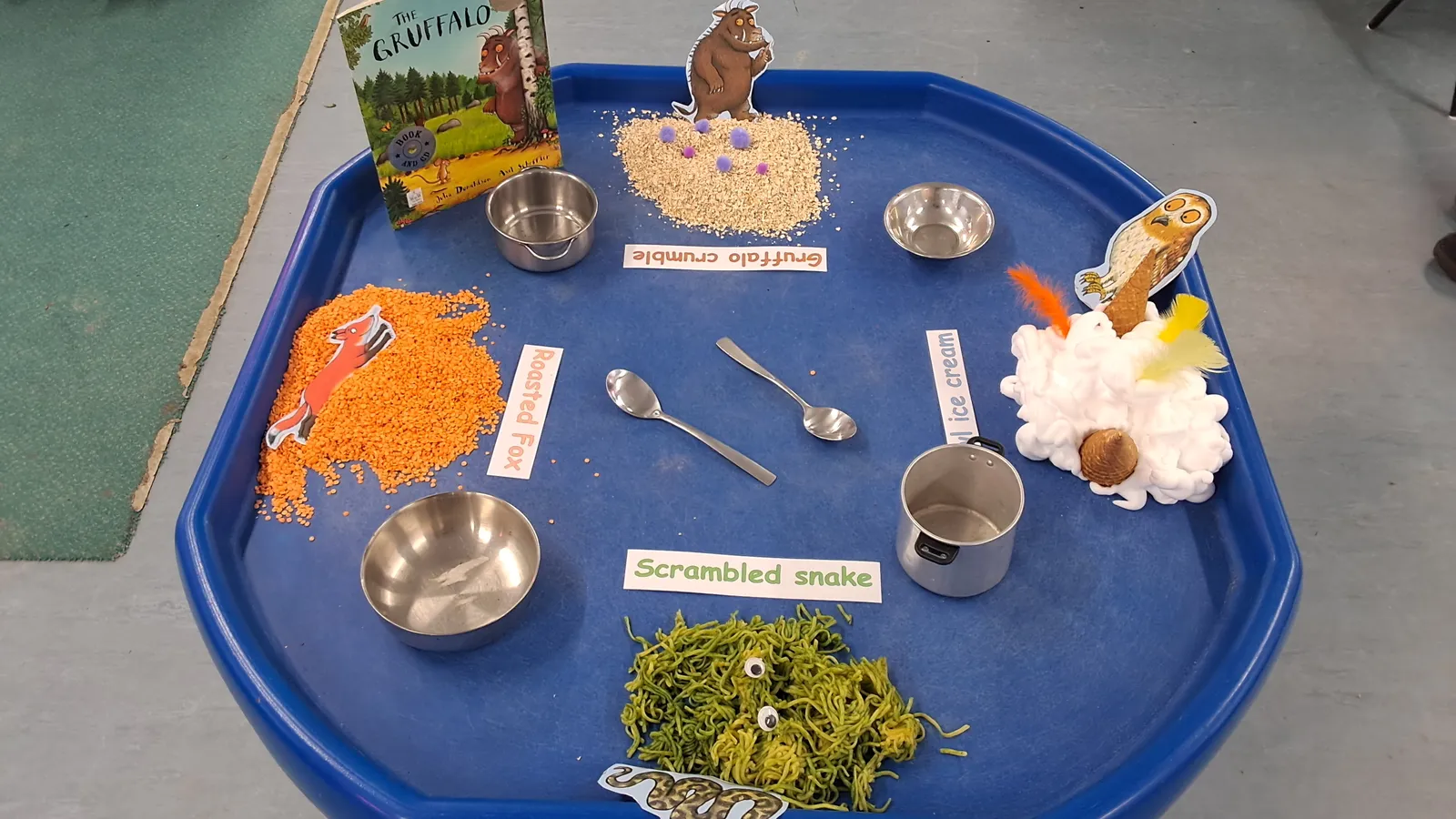 gruffalo messy play before